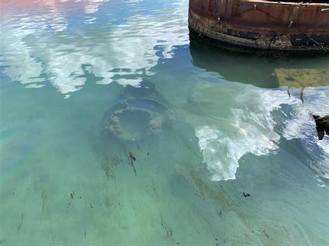 does oil still leak from the uss arizona|Why the USS Arizona Was Never Raised